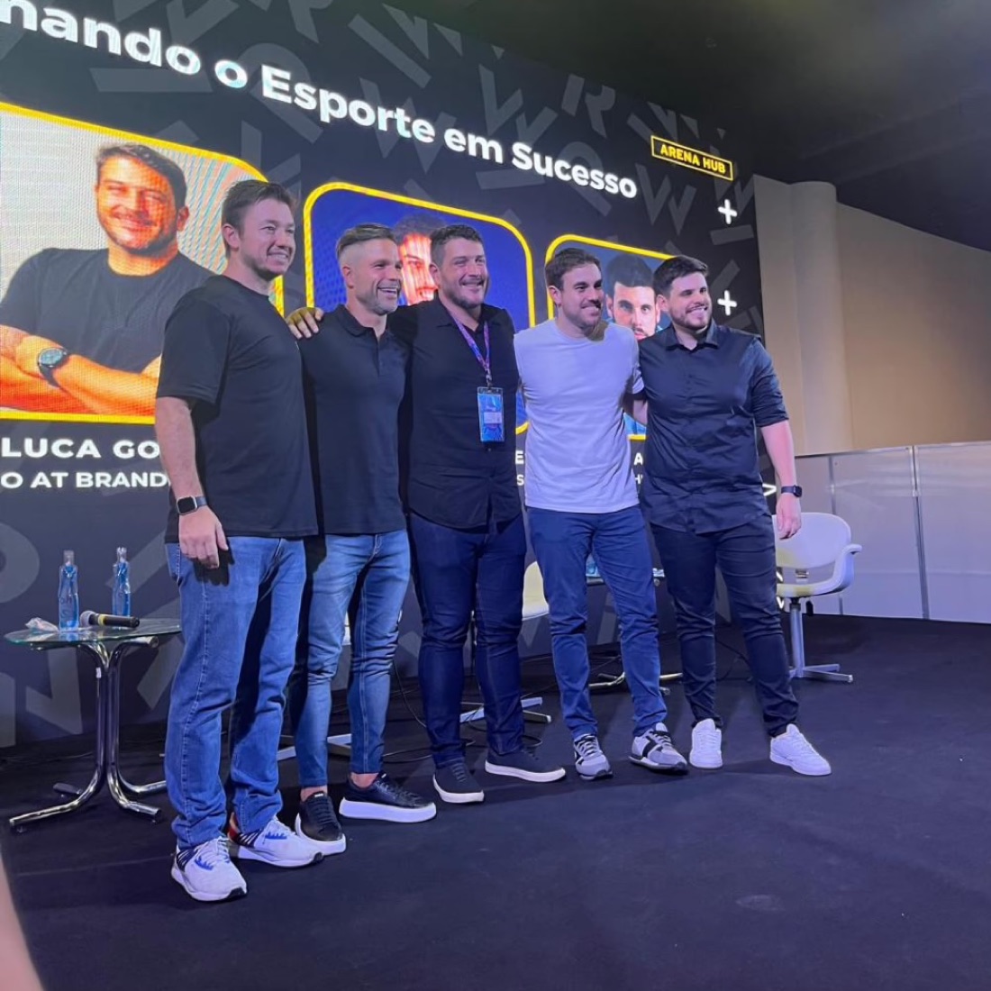 Isaac Araújo em painel sobre esporte na Arena Hub